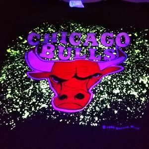 Chicago Bulls Nutmeg Mills XL T-shirt Vintage Glow in the Dark